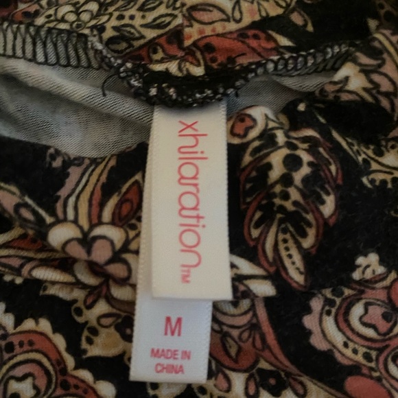 Cute cold shoulder 👀brown palsy bodysuit extremely cute. - Picture 4 of 9